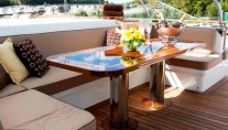 SUNNY HILL -  Top Deck 2